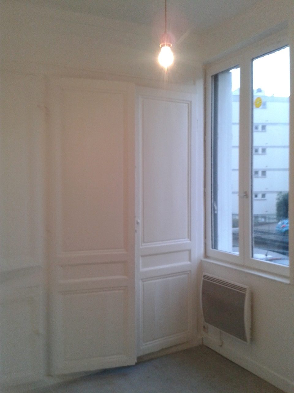 Le placard de rangement.